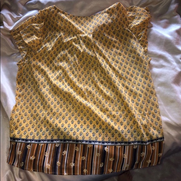 Beautiful Boho Floral Blouse - Picture 3 of 3